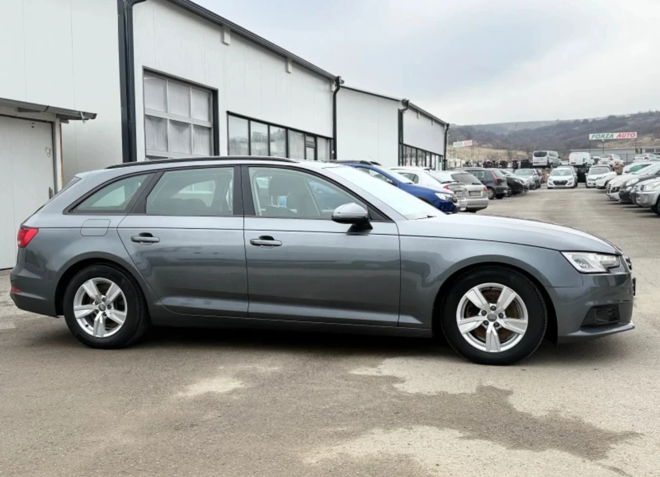 Audi A4 VIRTUAL! LANE ASSIST! DISTR! | Mobile.bg � ����������� 11