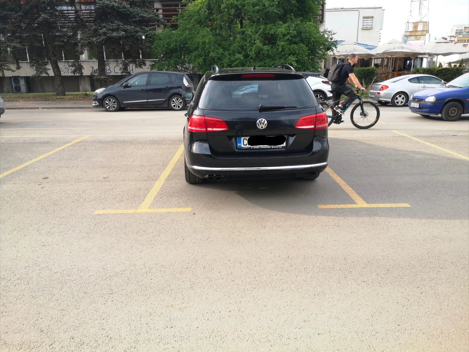 VW Passat комби, снимка 2 - Автомобили и джипове - 53726291