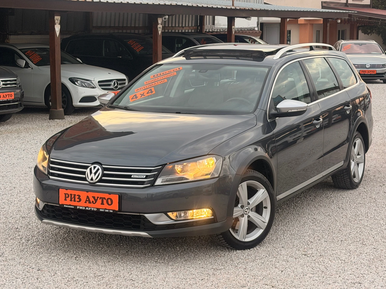VW Passat  ALLTRACK* 100%км* AВТОМАТИК* 170ks* PANORAMA* 4x4, снимка 14 - Автомобили и джипове - 53881988