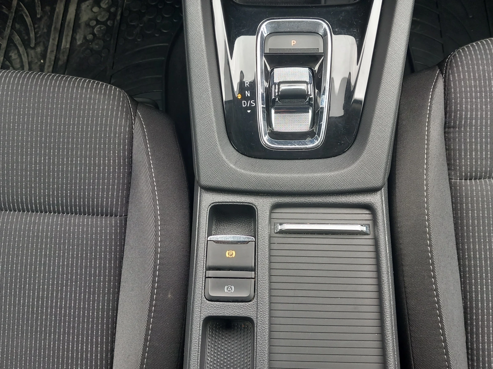 Skoda Octavia 2.0 TDI/7DSG, снимка 10 - Автомобили и джипове - 53902234