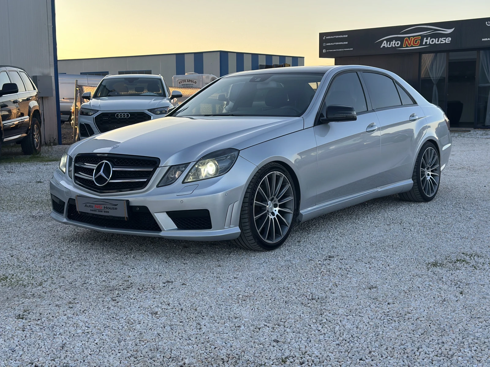 Mercedes-Benz E 350 AMG | TV | DIGITAL | МАСАЖИ | FULL, снимка 2 - Автомобили и джипове - 54144938