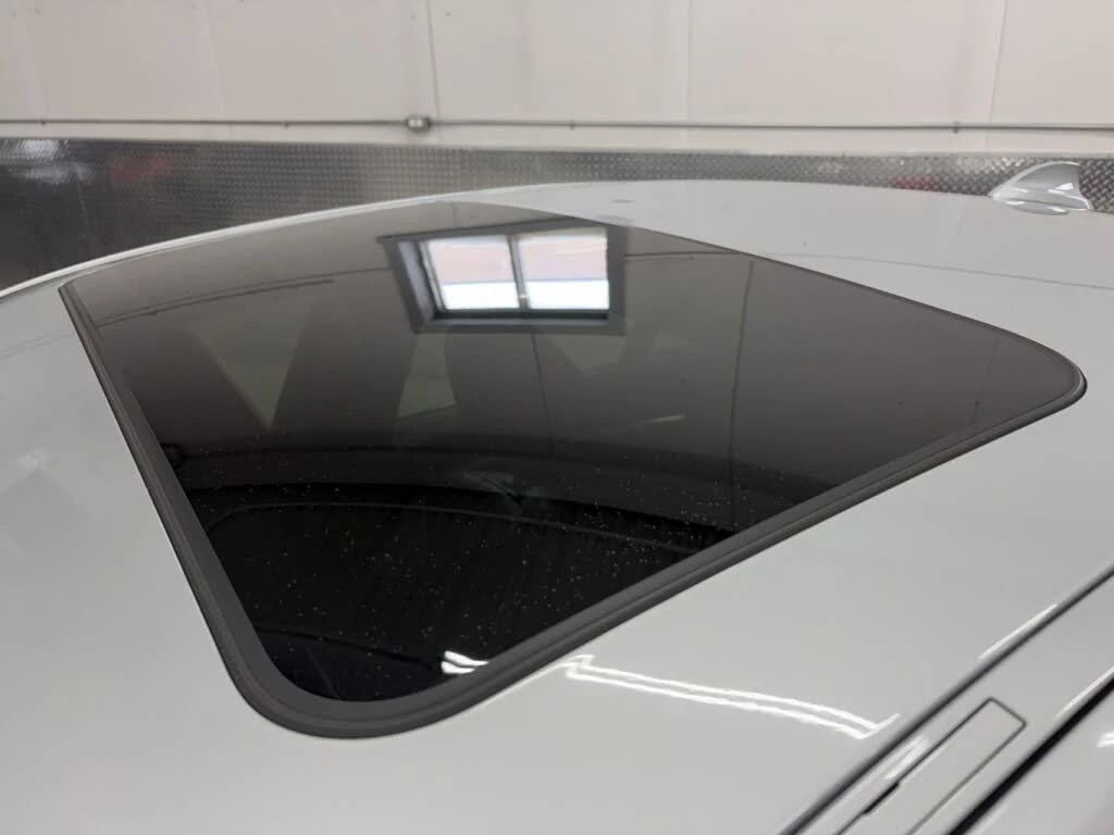 BMW 330 xDrive Sedan* АвтоКредит* (Цена до БГ) , снимка 17 - Автомобили и джипове - 54189840