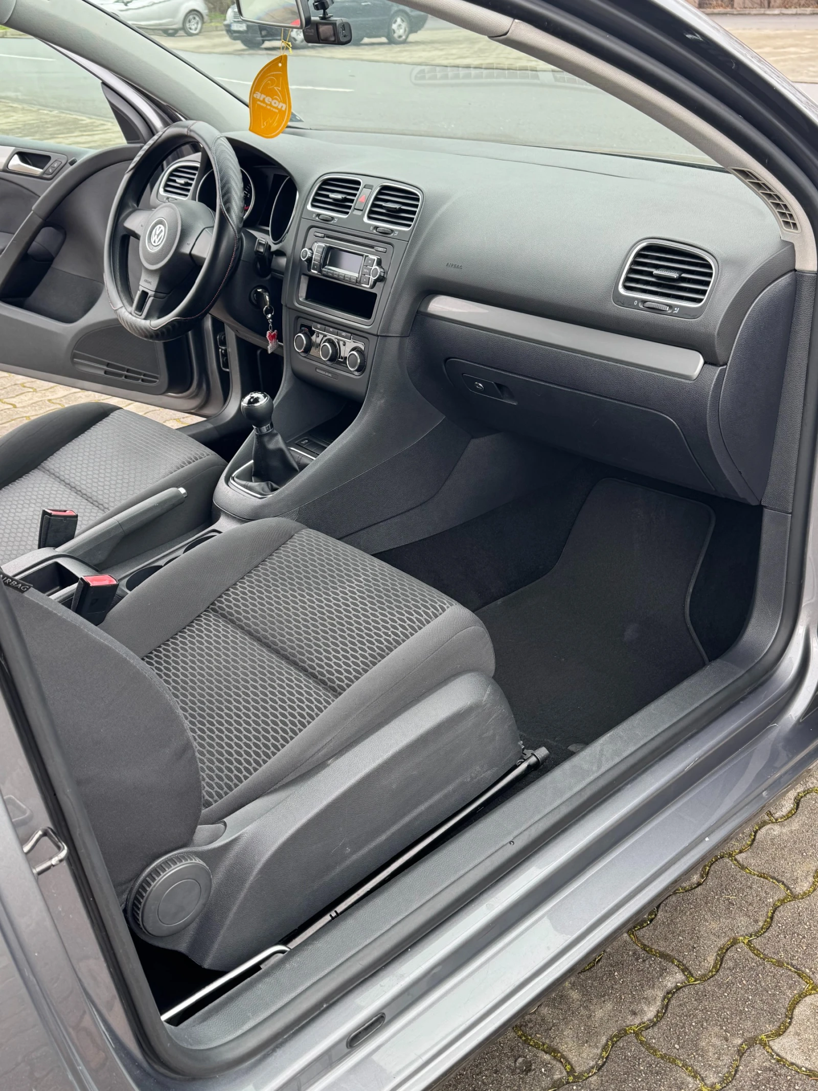 VW Golf VI 1.2��� 105�� | Mobile.bg � ����������� 10