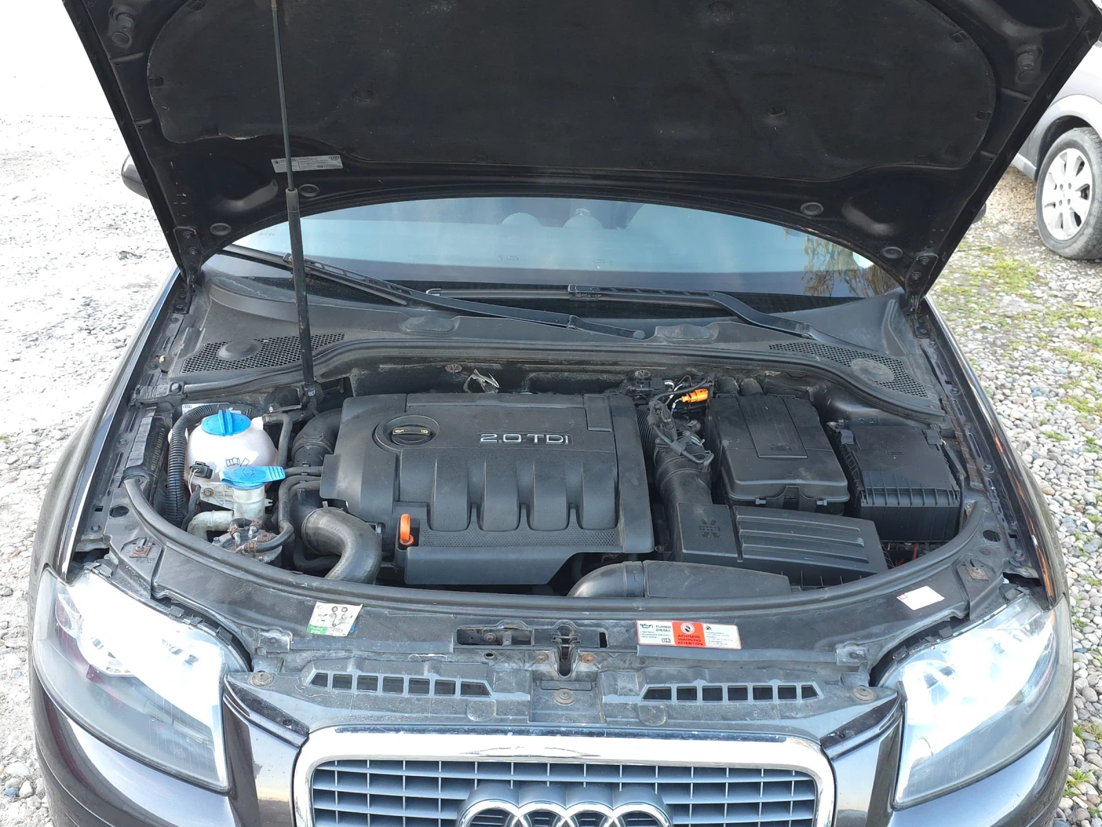 Audi A3 2.0tdi Avtomat, снимка 14 - Автомобили и джипове - 54308092