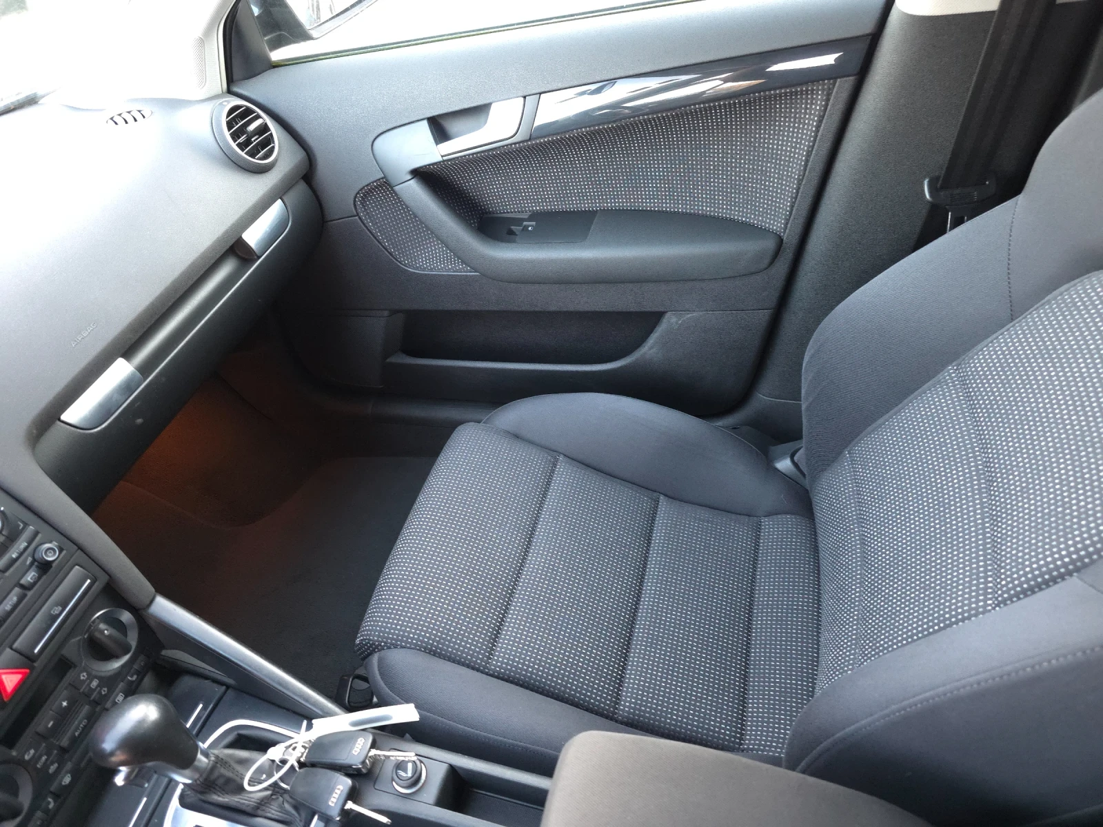 Audi A3 2.0tdi Avtomat, снимка 11 - Автомобили и джипове - 54308092