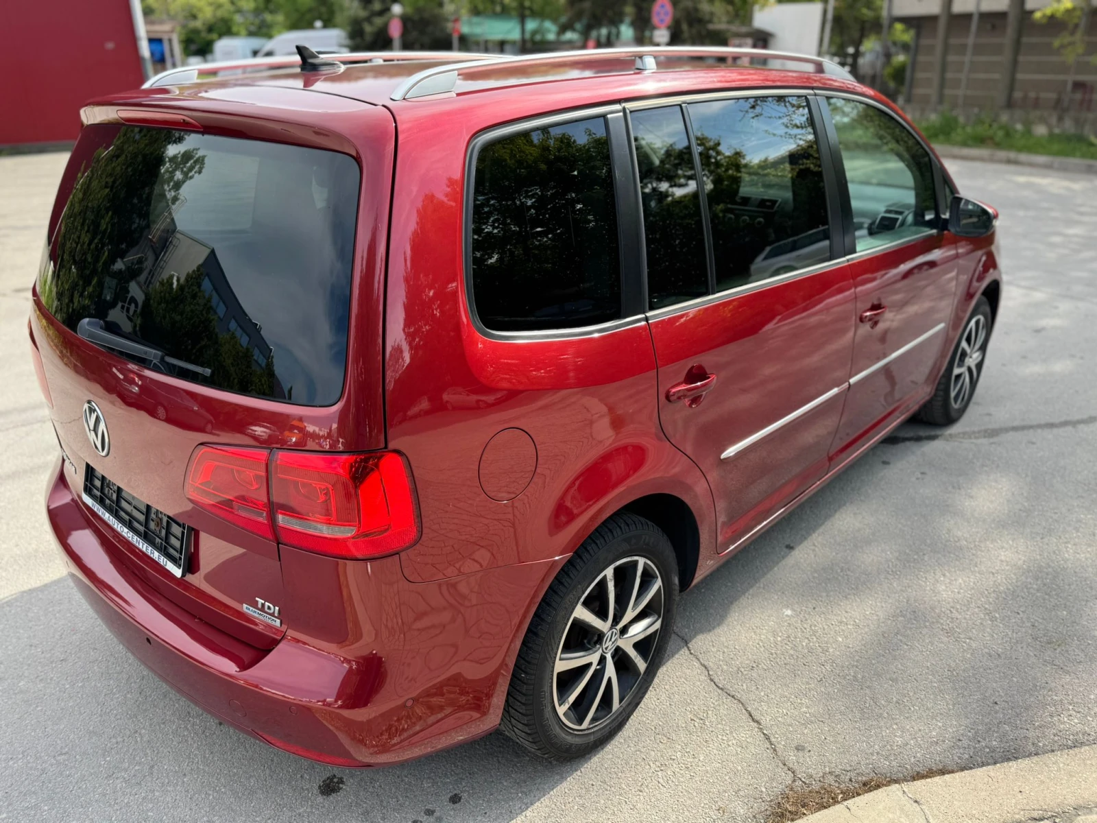 VW Touran, снимка 7 - Автомобили и джипове - 54427302