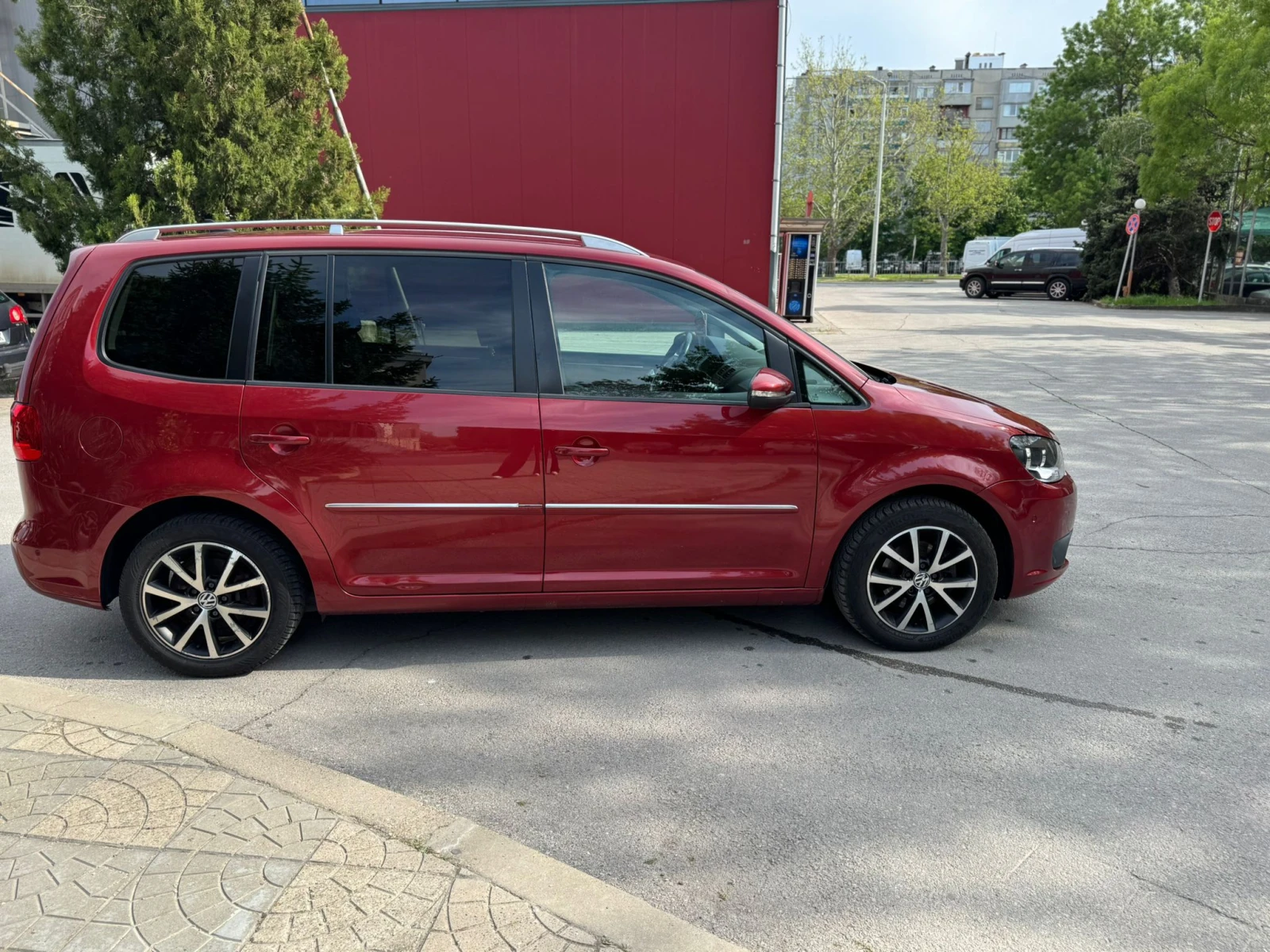 VW Touran, снимка 6 - Автомобили и джипове - 54427302