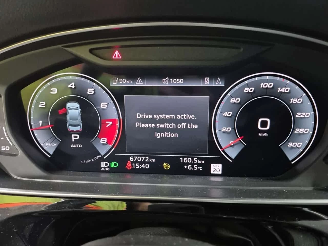 Audi A8 L 60 TFSI QUATTRO  CARFAX, снимка 9 - Автомобили и джипове - 54451697