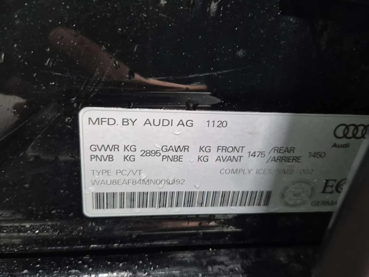 Audi A8 L 60 TFSI QUATTRO  CARFAX, снимка 15 - Автомобили и джипове - 54451697