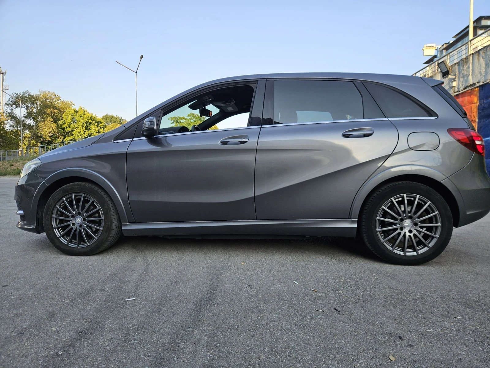 Mercedes-Benz B 250 Tesla drive, снимка 2 - Автомобили и джипове - 54479180