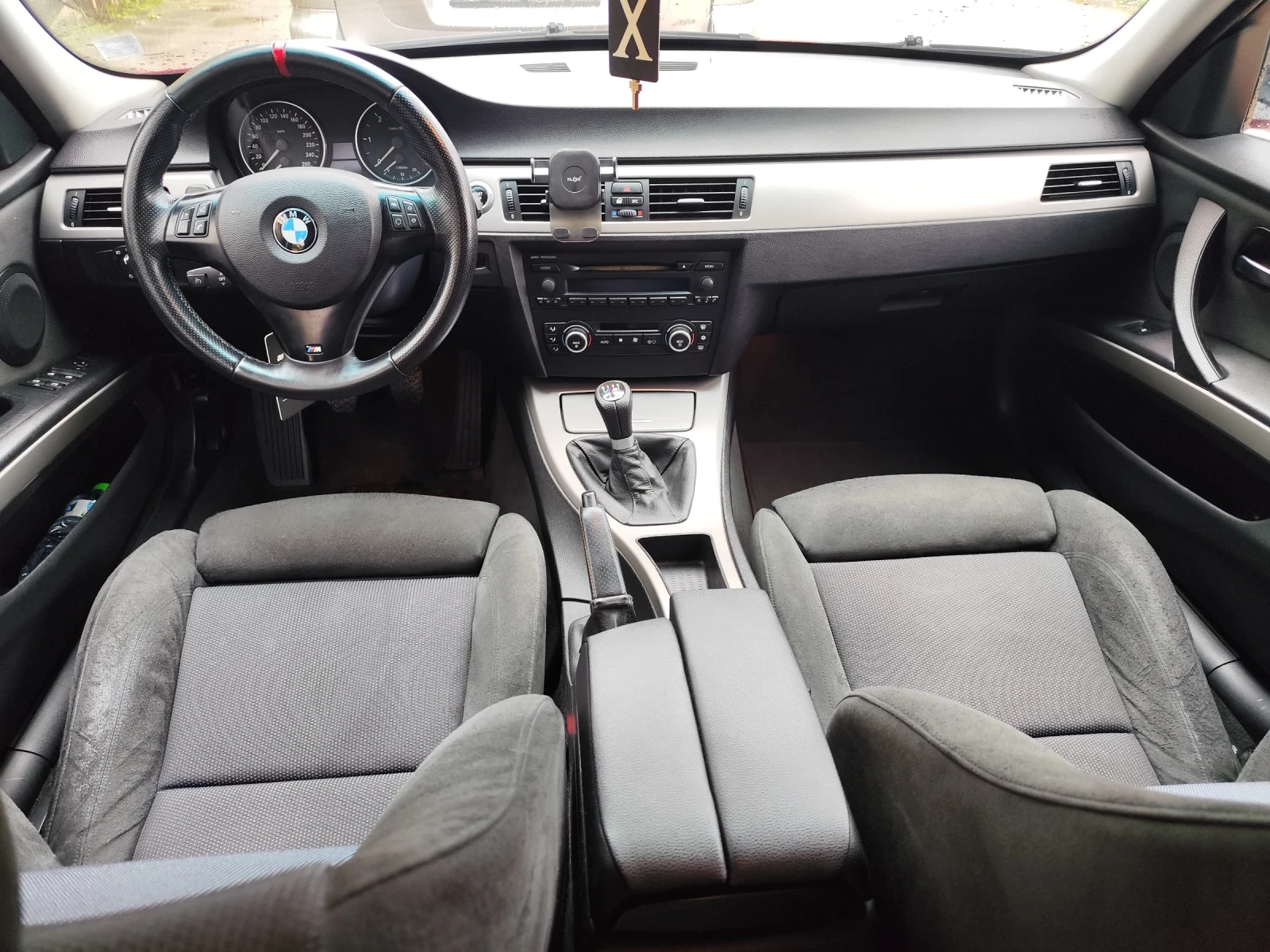 BMW 325 E90, снимка 7 - Автомобили и джипове - 54486266