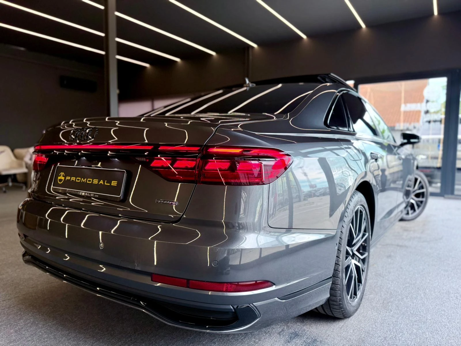 Audi A8 L* 60 TFSI* S-Line* Подгрев* Обдух* TV* Лизинг , снимка 6 - Автомобили и джипове - 54630344