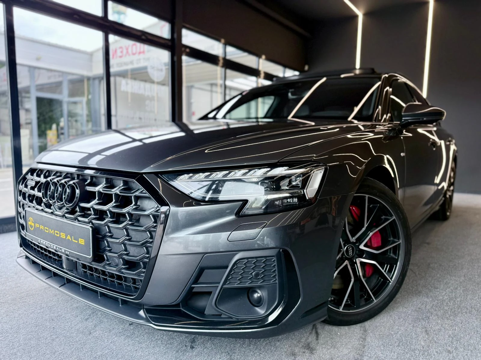 Audi A8 L* 60 TFSI* S-Line* Подгрев* Обдух* TV* Лизинг , снимка 3 - Автомобили и джипове - 54630344