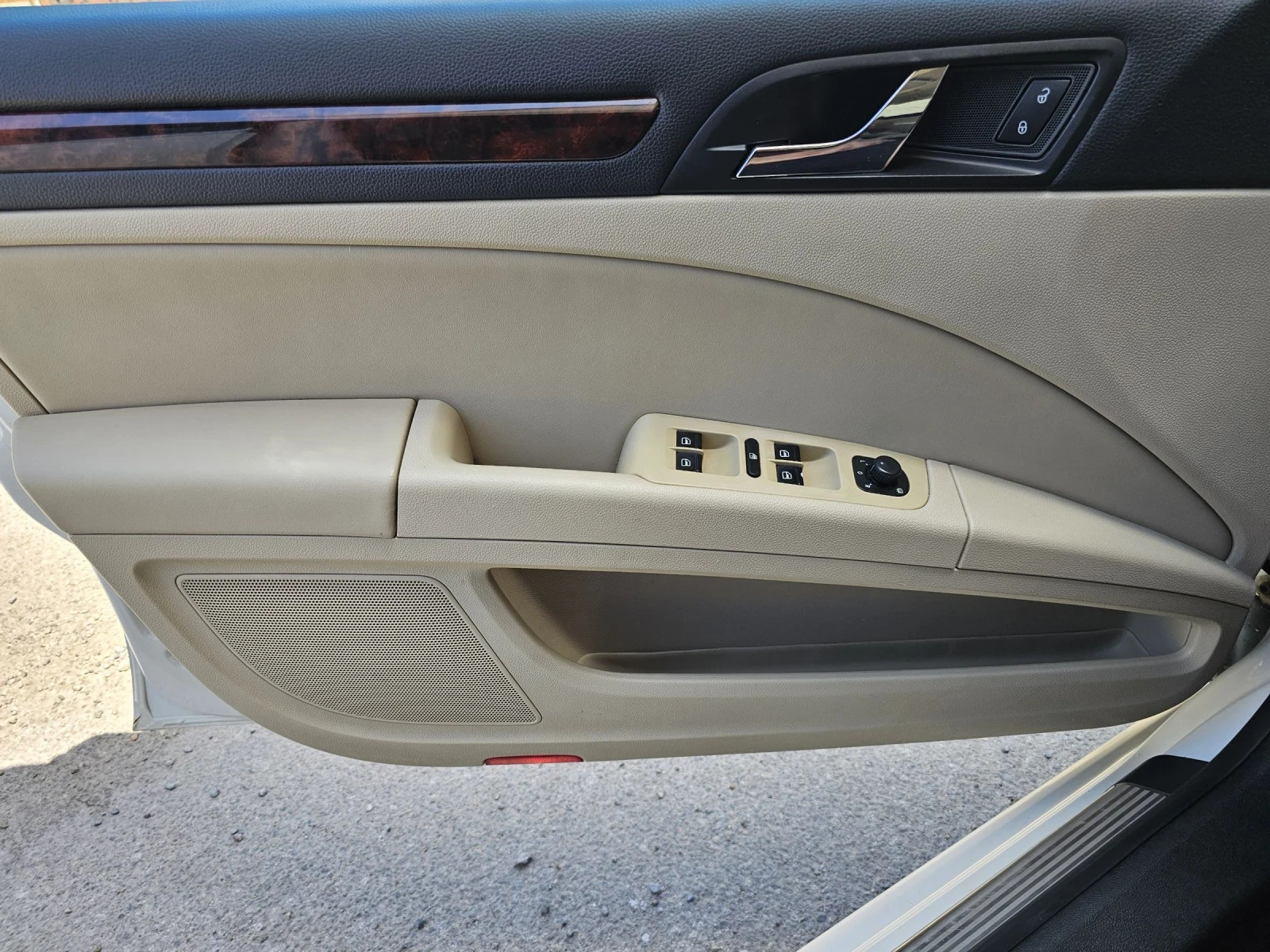 Skoda Superb 2.0TDI 170 к.с 4х4, снимка 8 - Автомобили и джипове - 55089118