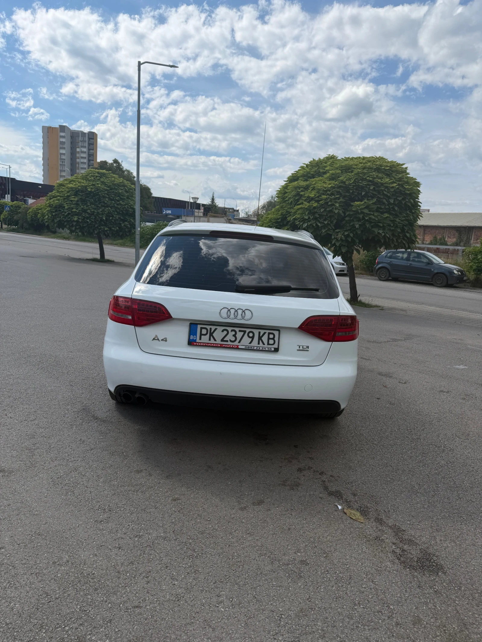 Audi A4, снимка 5 - Автомобили и джипове - 55267569