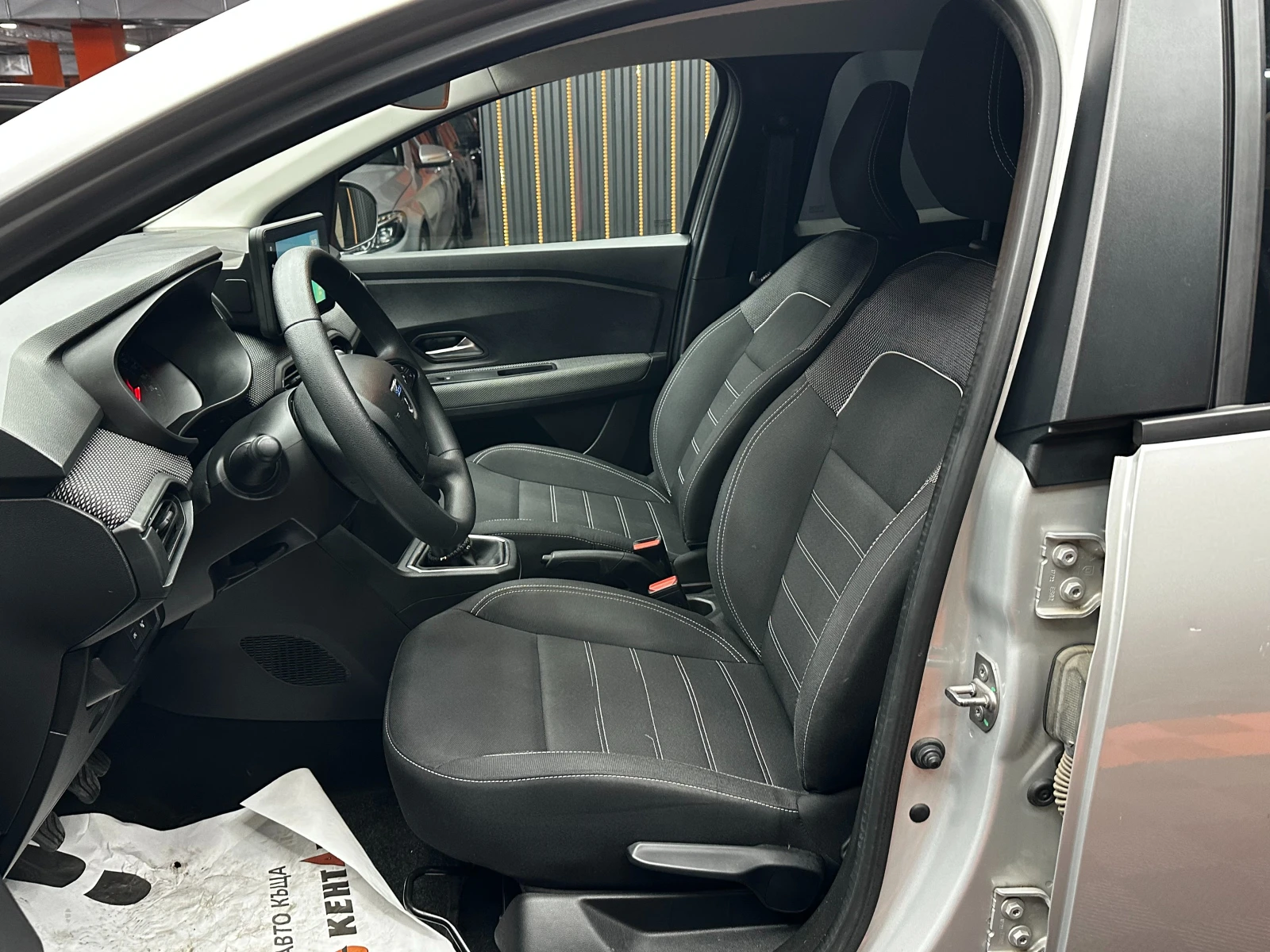 Dacia Logan 1.0i 91 к.с./ГАЗ/от БГ/ГАРАНЦИЯ, снимка 7 - Автомобили и джипове - 55483731