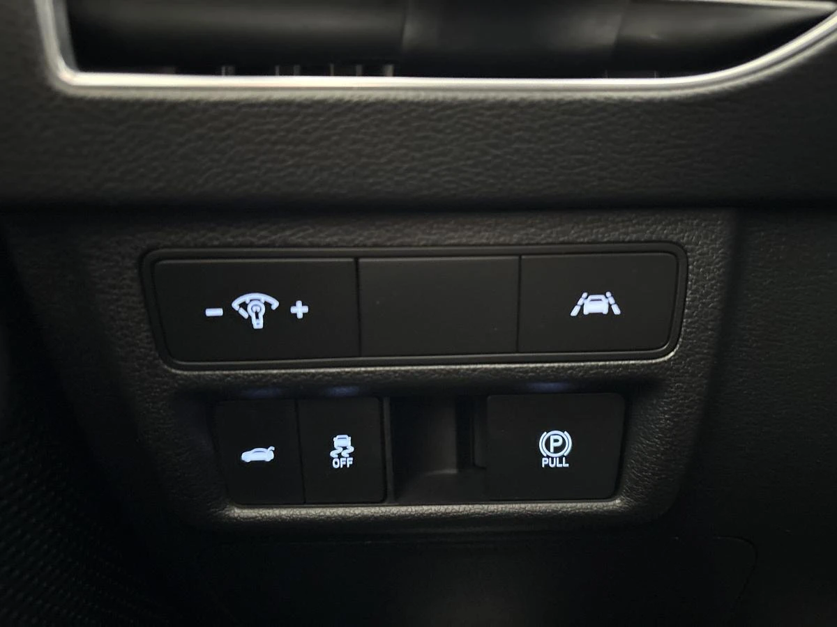 Hyundai Sonata Luxury/DIRVE-ASSISTS/SUNROOF/360CAMERA, снимка 14 - Автомобили и джипове - 55658780
