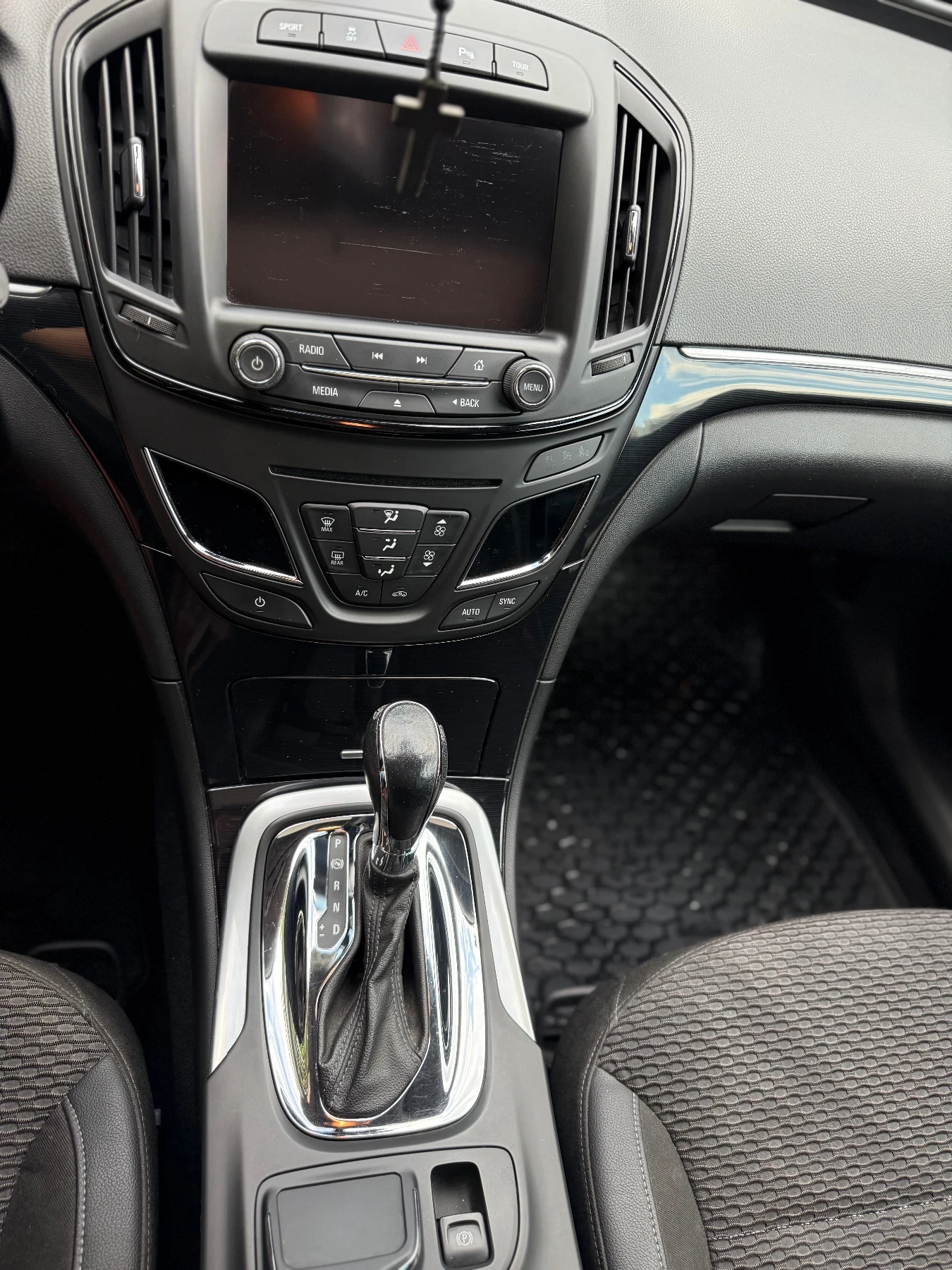 Opel Insignia Country Tourer 4x4 , снимка 9 - Автомобили и джипове - 55839700