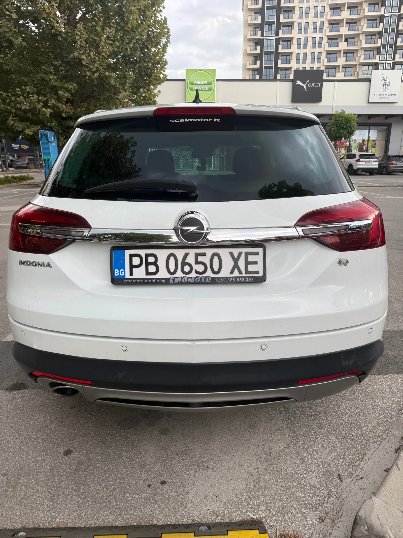 Opel Insignia Country Tourer 4x4 , снимка 2 - Автомобили и джипове - 55839700