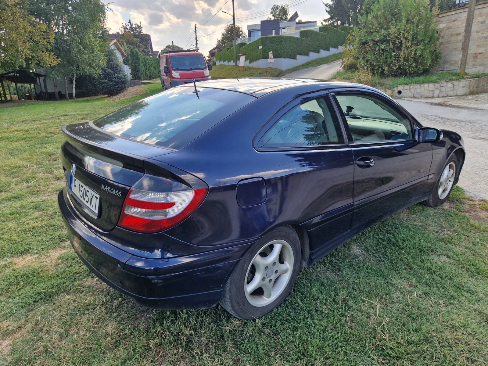 Mercedes-Benz C 220, снимка 3 - Автомобили и джипове - 56165395