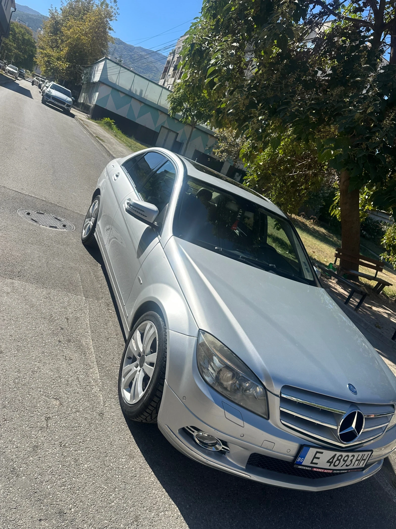 Mercedes-Benz C 320
