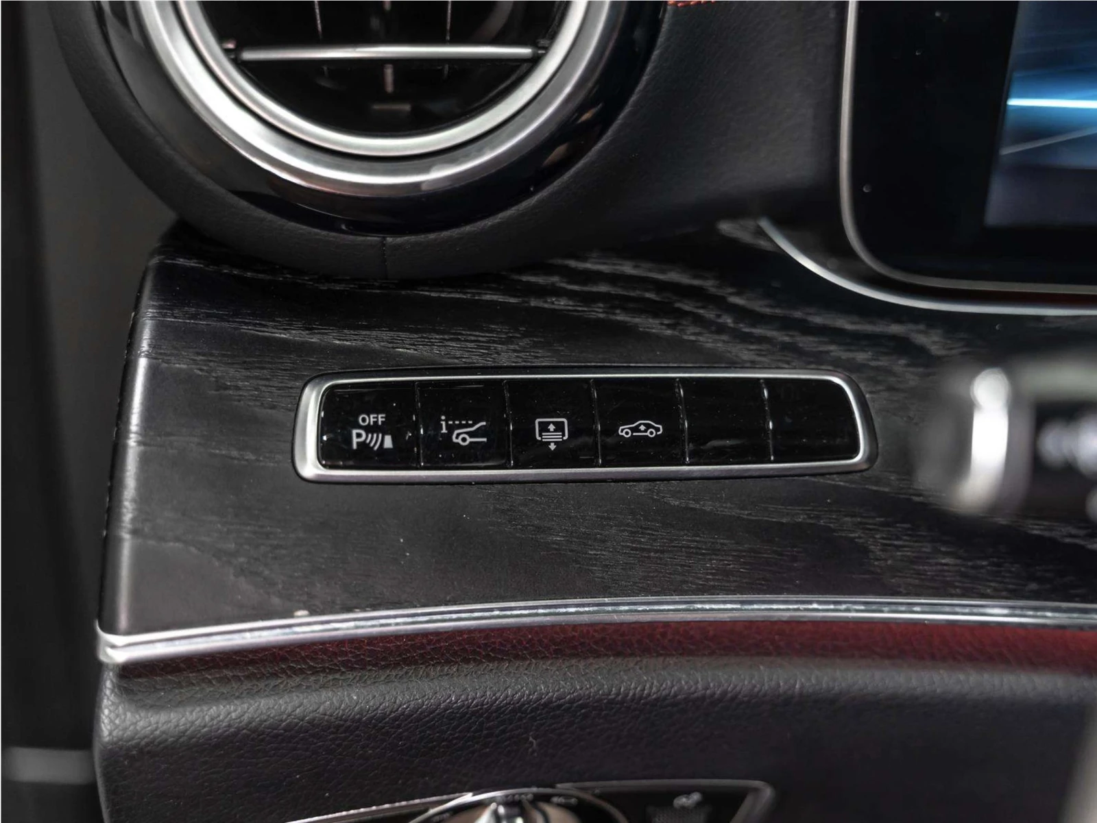 Mercedes-Benz E 53 AMG NIGHT PKG* MASSAGE* AIR* HUD* VENTILATED* 20   | Mobile.bg � ����������� 16
