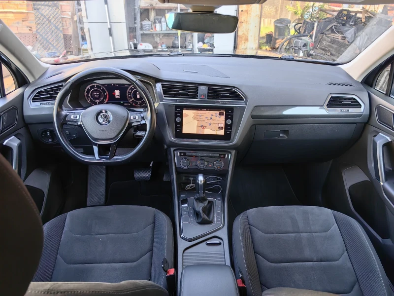 VW Tiguan 2.0 Highline 150k.c., снимка 12 - Автомобили и джипове - 47646790