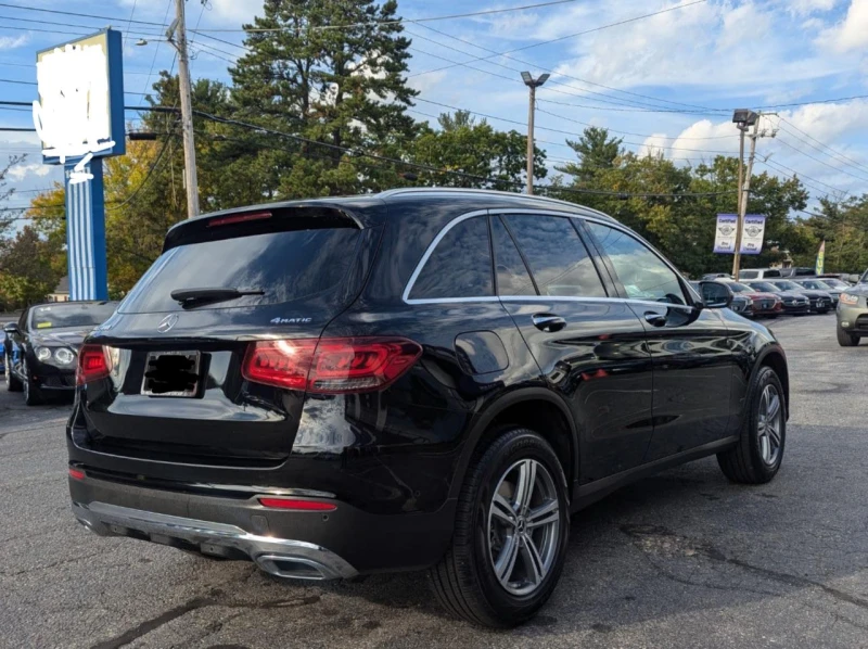 Mercedes-Benz GLC 300 4MATIC/DIGITAL/BURMESTER/PANO, снимка 4 - Автомобили и джипове - 49060328