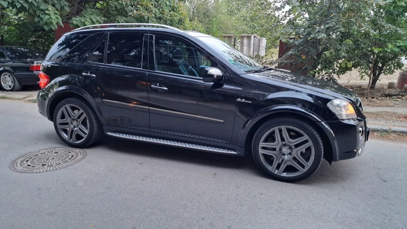 Mercedes-Benz ML 63 AMG, снимка 3 - Автомобили и джипове - 49550922