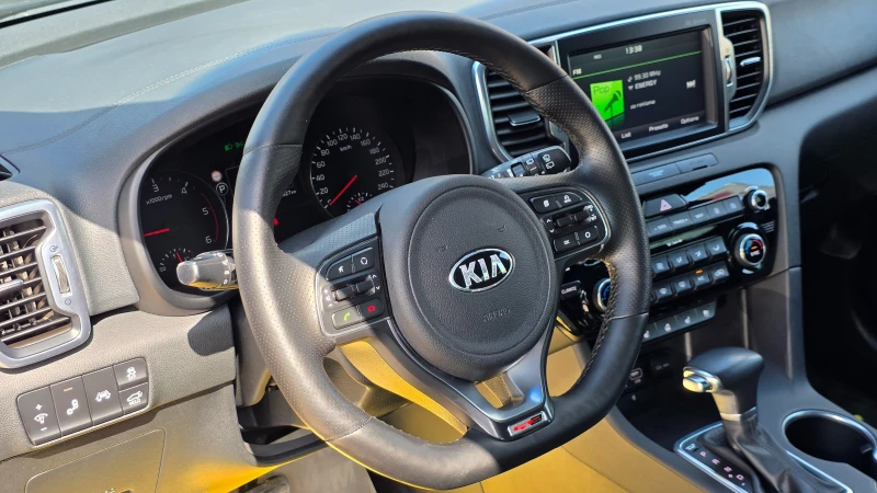 Kia Sportage 2.0CRDI /GT-LINE/ Швейцария/4x4, снимка 9 - Автомобили и джипове - 51385977