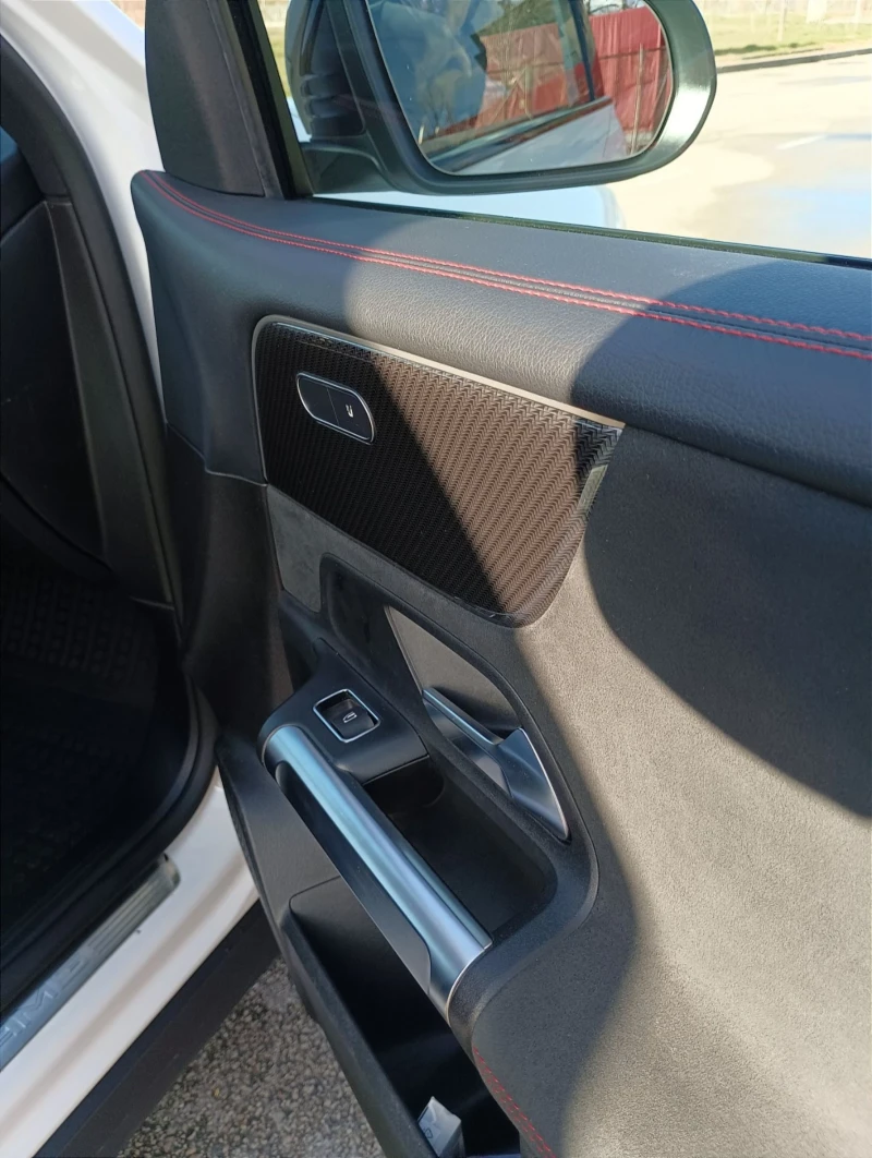 Mercedes-Benz GLB, снимка 16 - Автомобили и джипове - 53113603