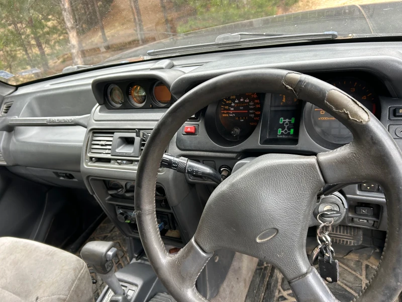 Mitsubishi Pajero 2.5, снимка 7 - Автомобили и джипове - 53322990