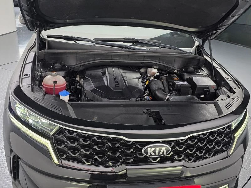 Kia Sorento Diesel 2.2 2WD| 202к.с., снимка 6 - Автомобили и джипове - 56351487