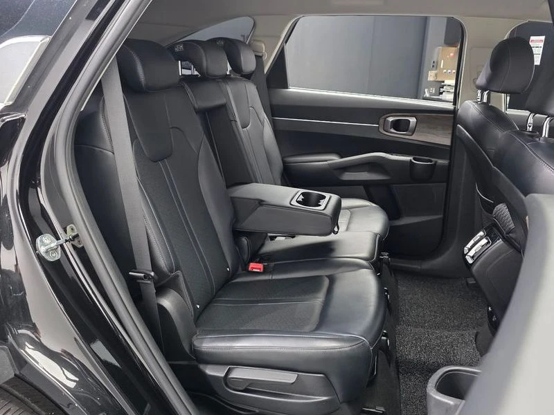 Kia Sorento Diesel 2.2 2WD| 202к.с., снимка 12 - Автомобили и джипове - 56351487