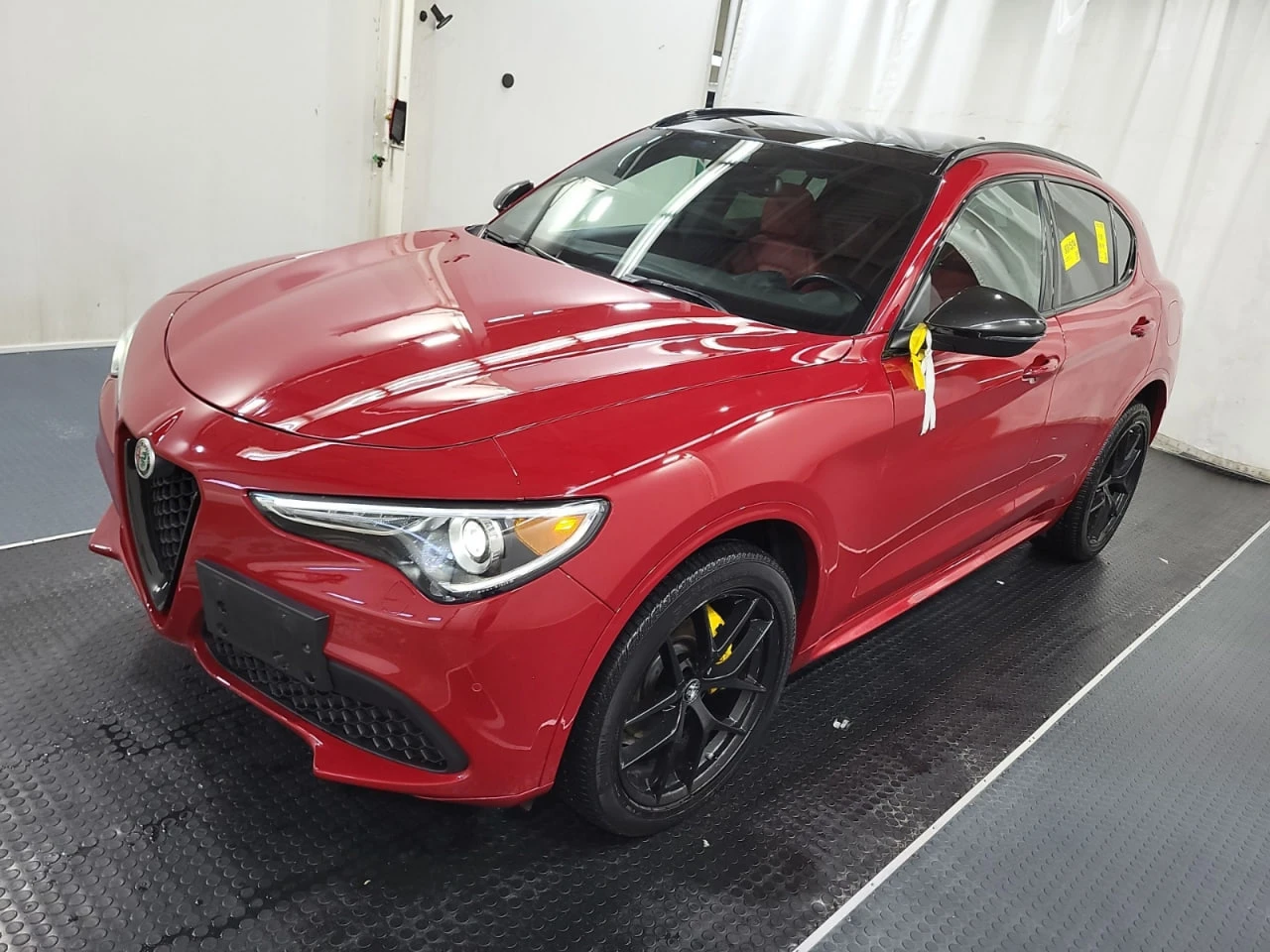 Alfa Romeo Stelvio CARFAX* АВТОФИНАНСИРАНЕ* БЕЗ ПЪРВОНАЧАЛНА ВНОСКА* , снимка 1