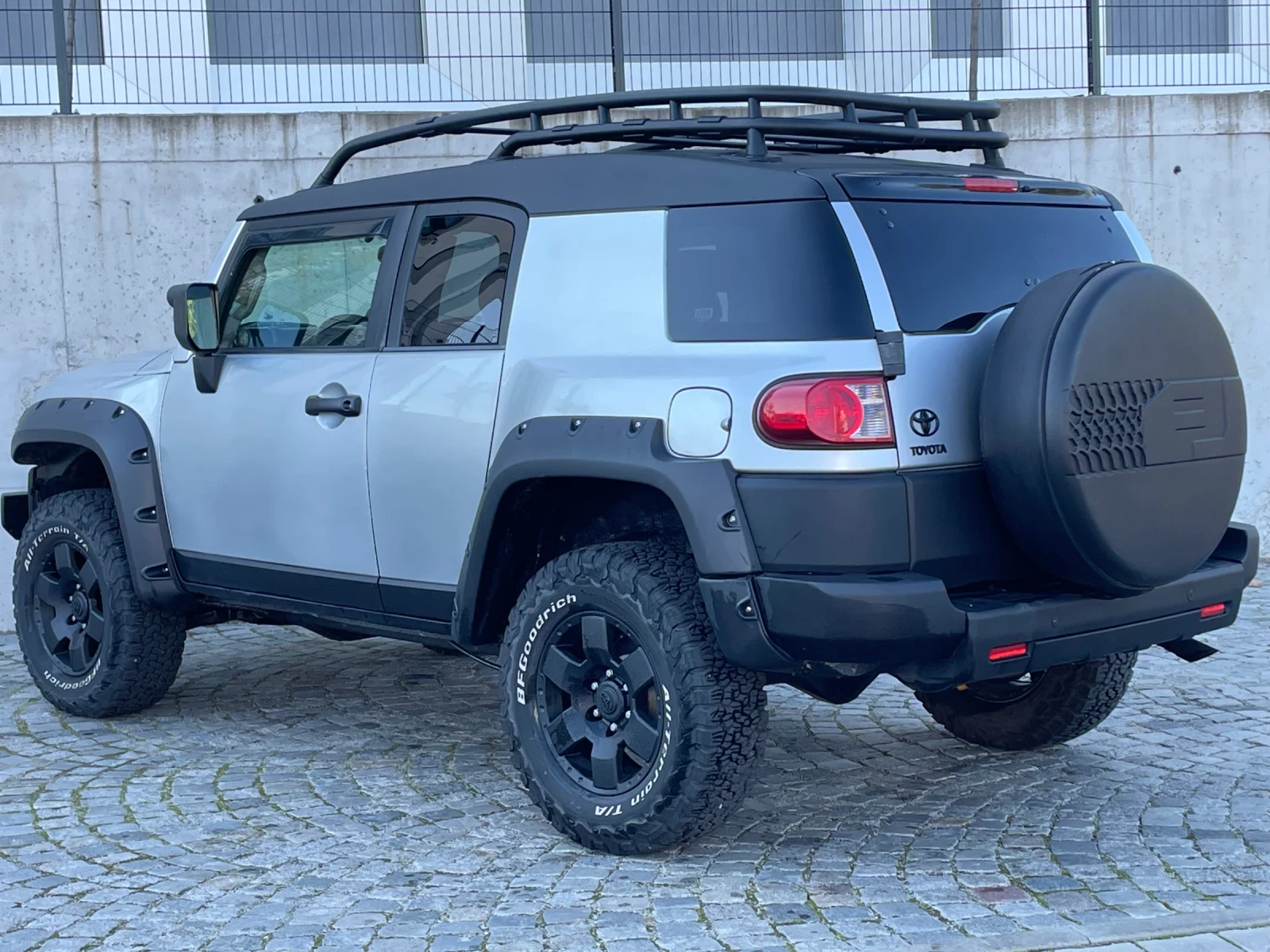 Toyota Fj cruiser LPG-4.0Vvti-239ps-4x4 - изображение 4