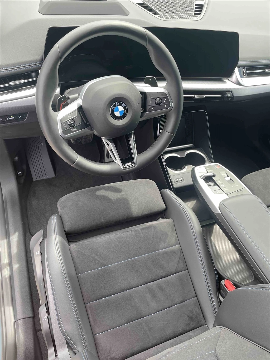 BMW X1 xDrive20d - изображение 6