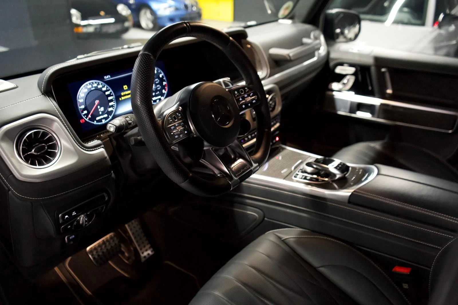 Mercedes-Benz G 63 AMG DESIGNO* CARBON* BURM* DIST* MEMORY* 360CAM*  | Mobile.bg   9