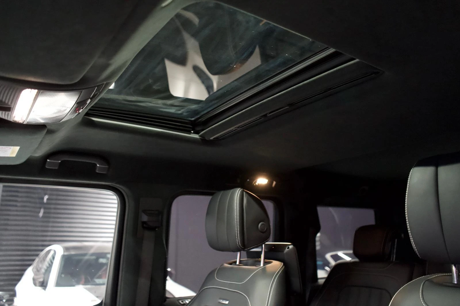 Mercedes-Benz G 63 AMG DESIGNO* CARBON* BURM* DIST* MEMORY* 360CAM*  | Mobile.bg   11