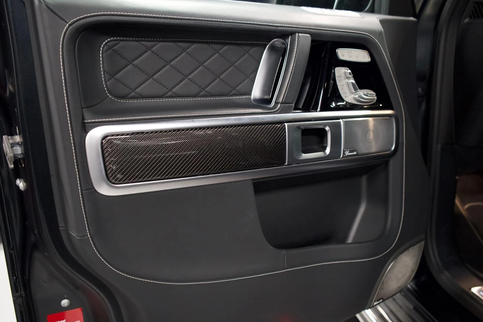 Mercedes-Benz G 63 AMG DESIGNO* CARBON* BURM* DIST* MEMORY* 360CAM*  | Mobile.bg   8