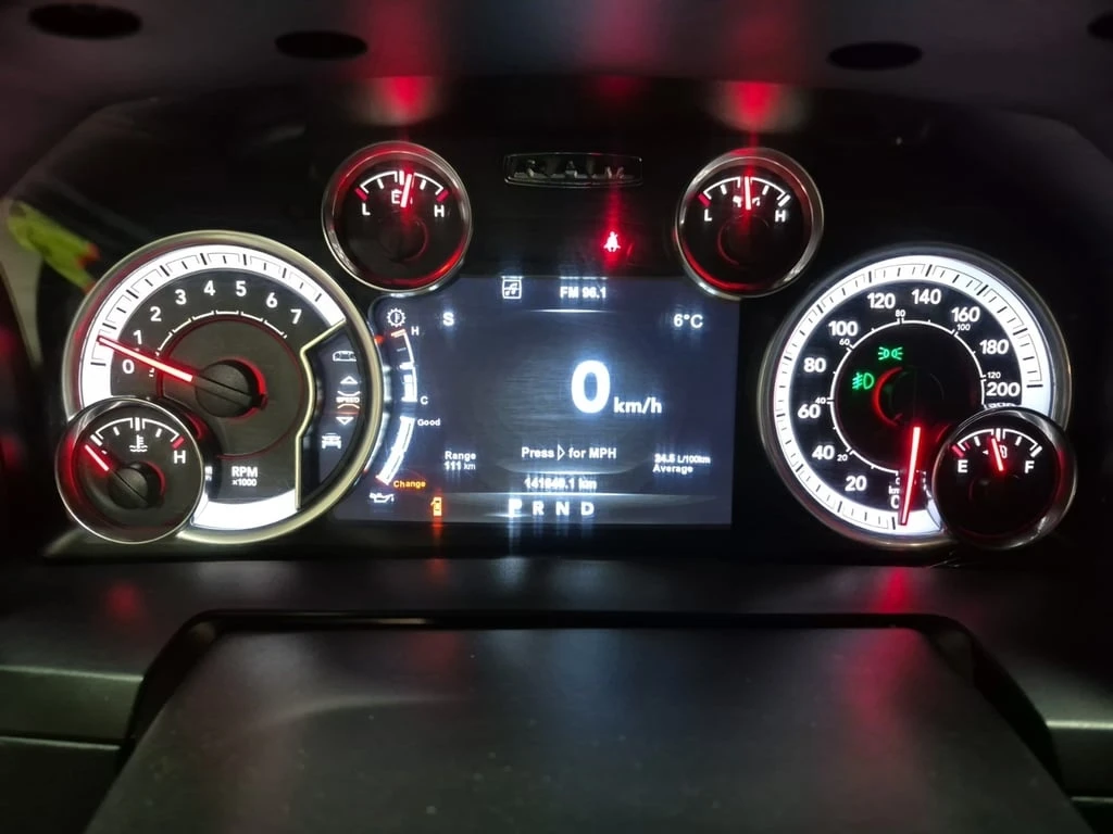 Dodge RAM 1500 * SPORT CREW CAB SHORT BED * CARFAX * ���� �� �� | Mobile.bg � ����������� 13