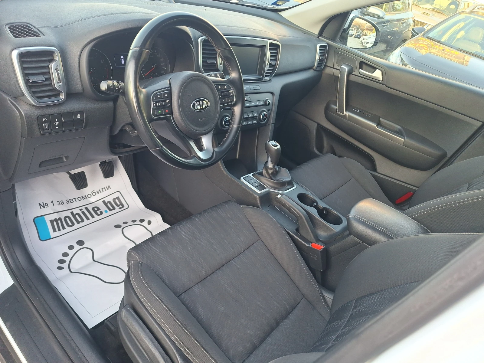 Kia Sportage 1.6 GDI 132ks Navigacia Kamera!, снимка 10 - Автомобили и джипове - 53801392