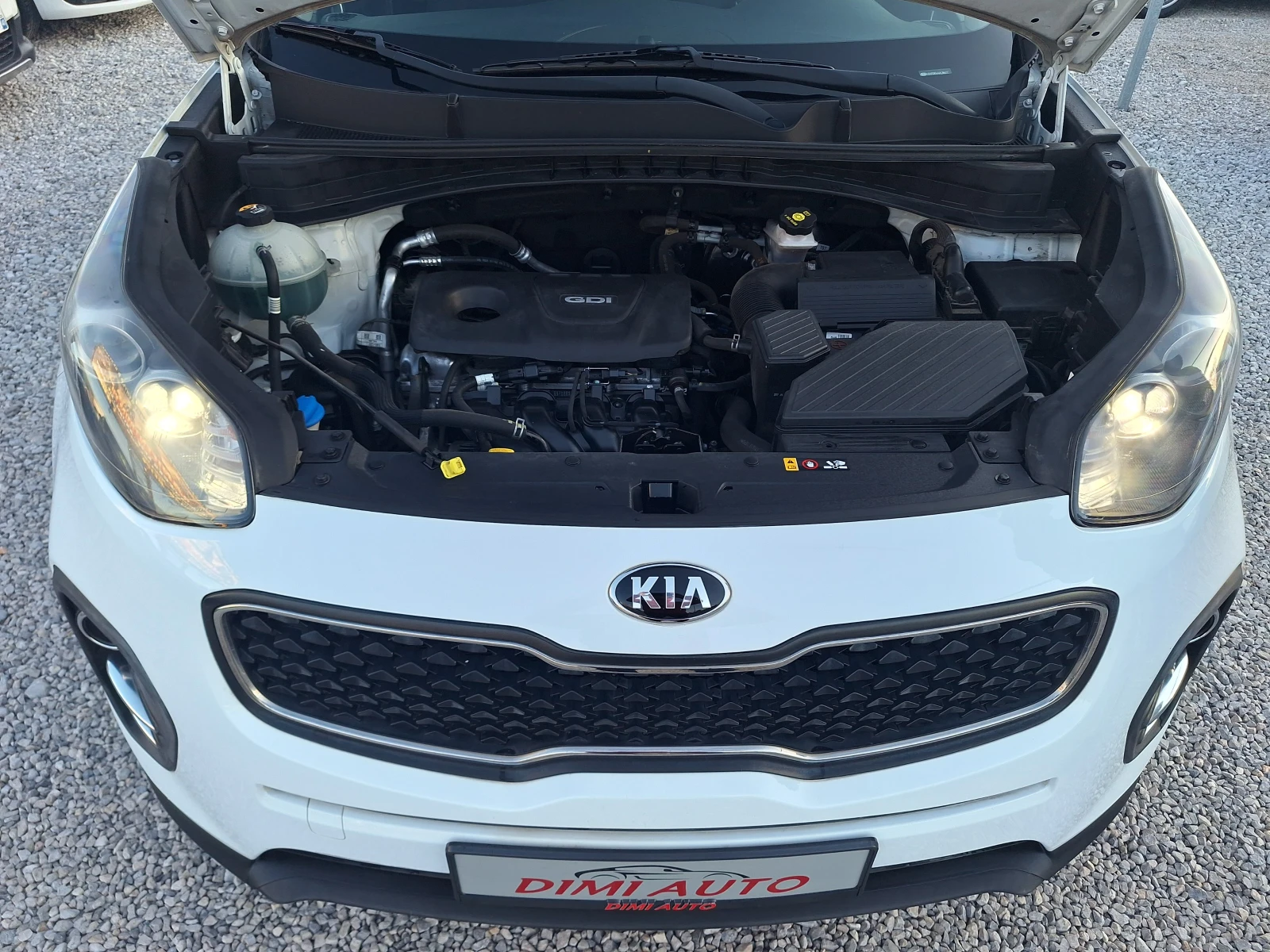 Kia Sportage 1.6 GDI 132ks Navigacia Kamera!, снимка 17 - Автомобили и джипове - 53801392