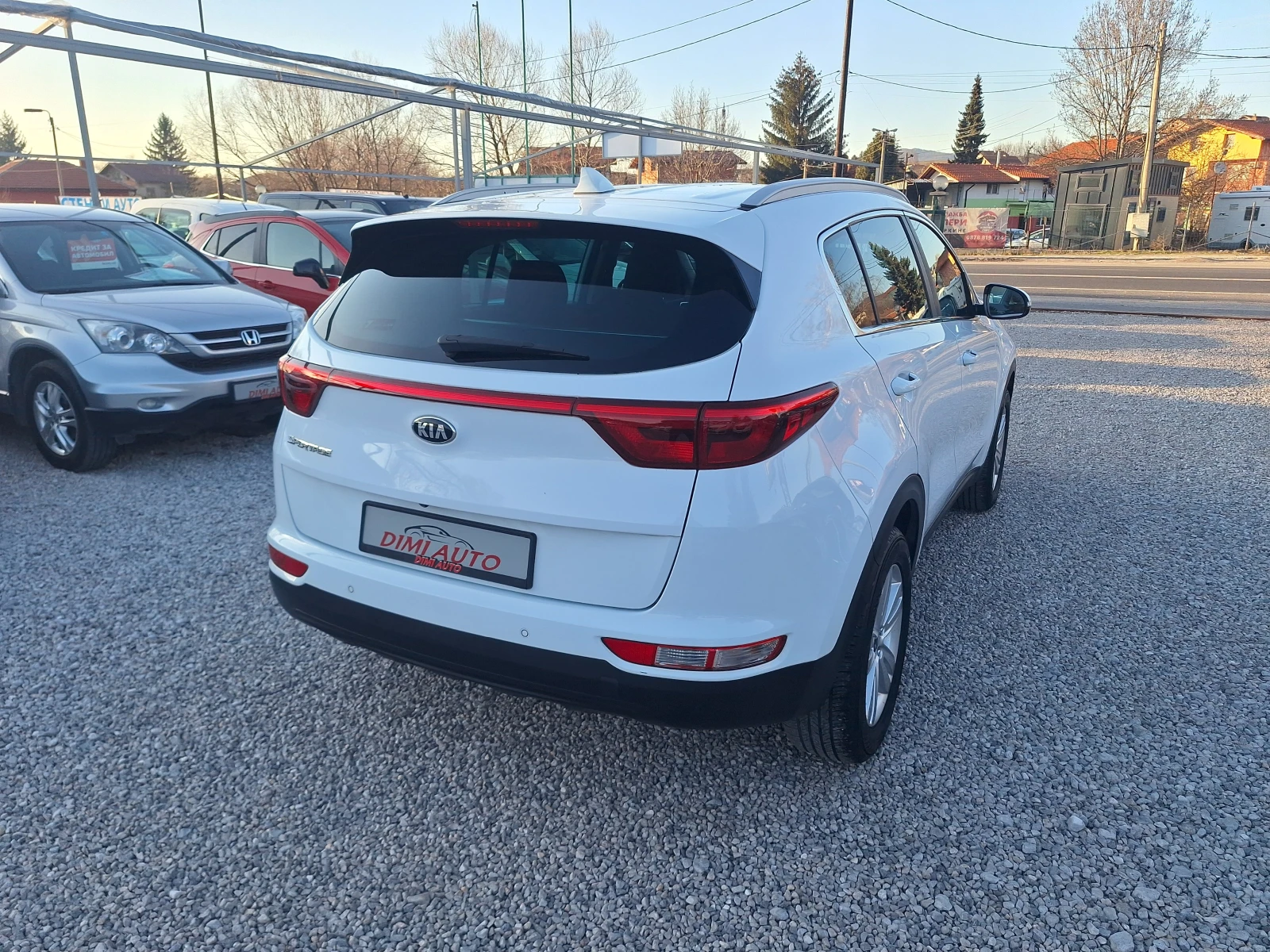 Kia Sportage 1.6 GDI 132ks Navigacia Kamera!, снимка 3 - Автомобили и джипове - 53801392