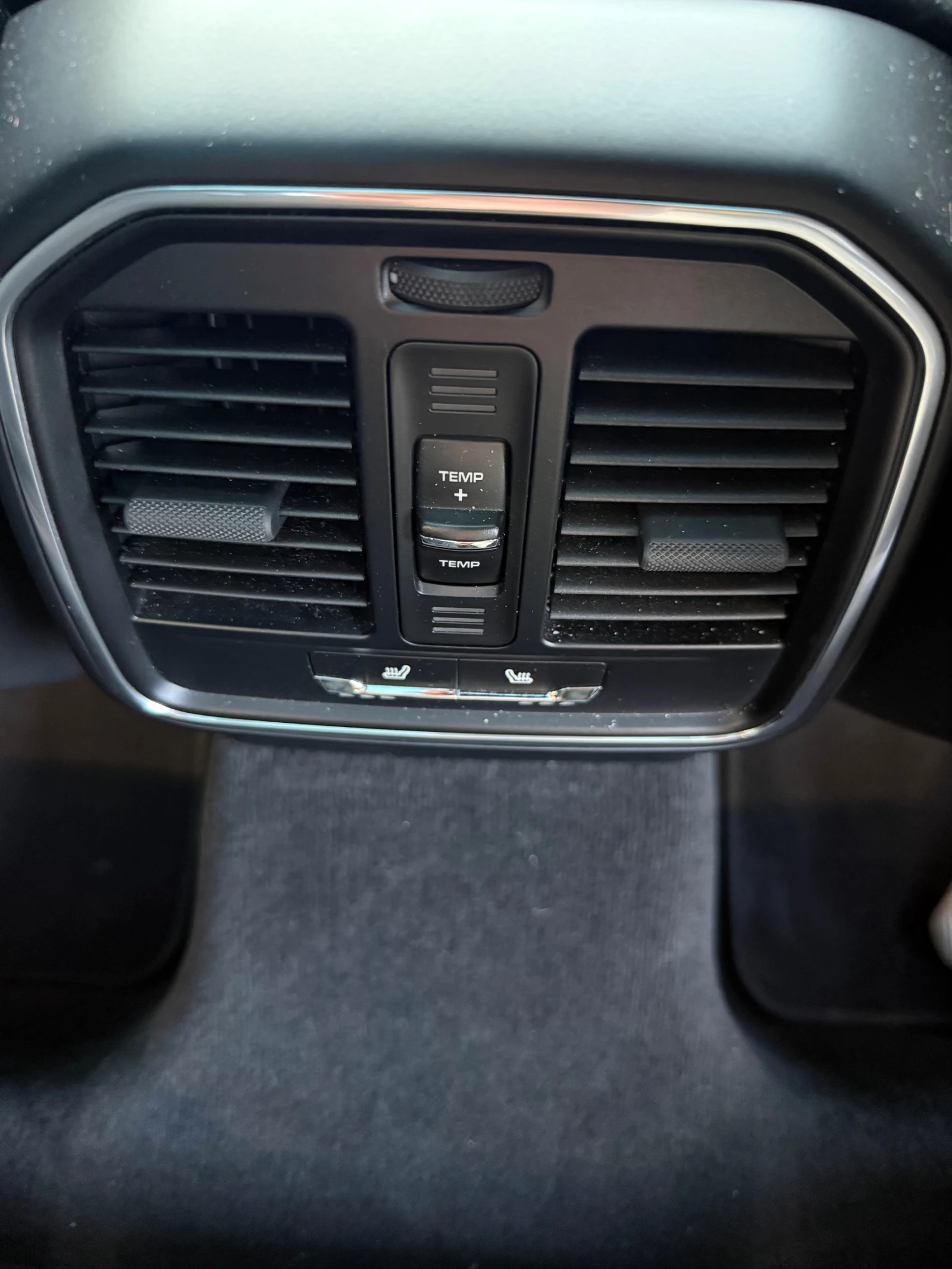 Porsche Macan, снимка 14 - Автомобили и джипове - 54326113