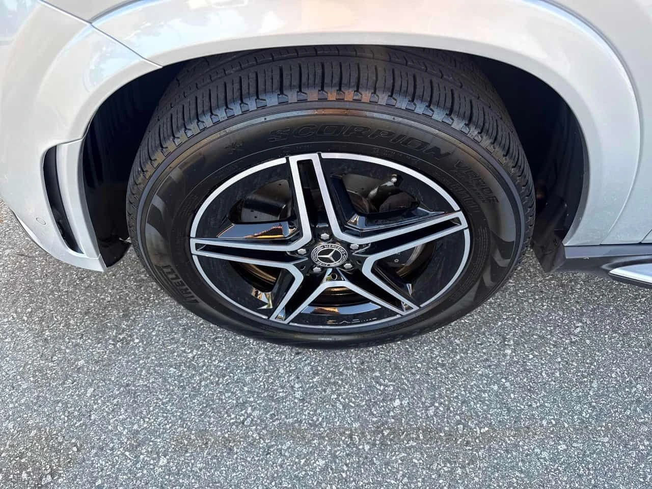 Mercedes-Benz GLE 350  4MATIС* DISTRONIC* BURMESTER* AMBIENTNO* , снимка 7 - Автомобили и джипове - 54439413