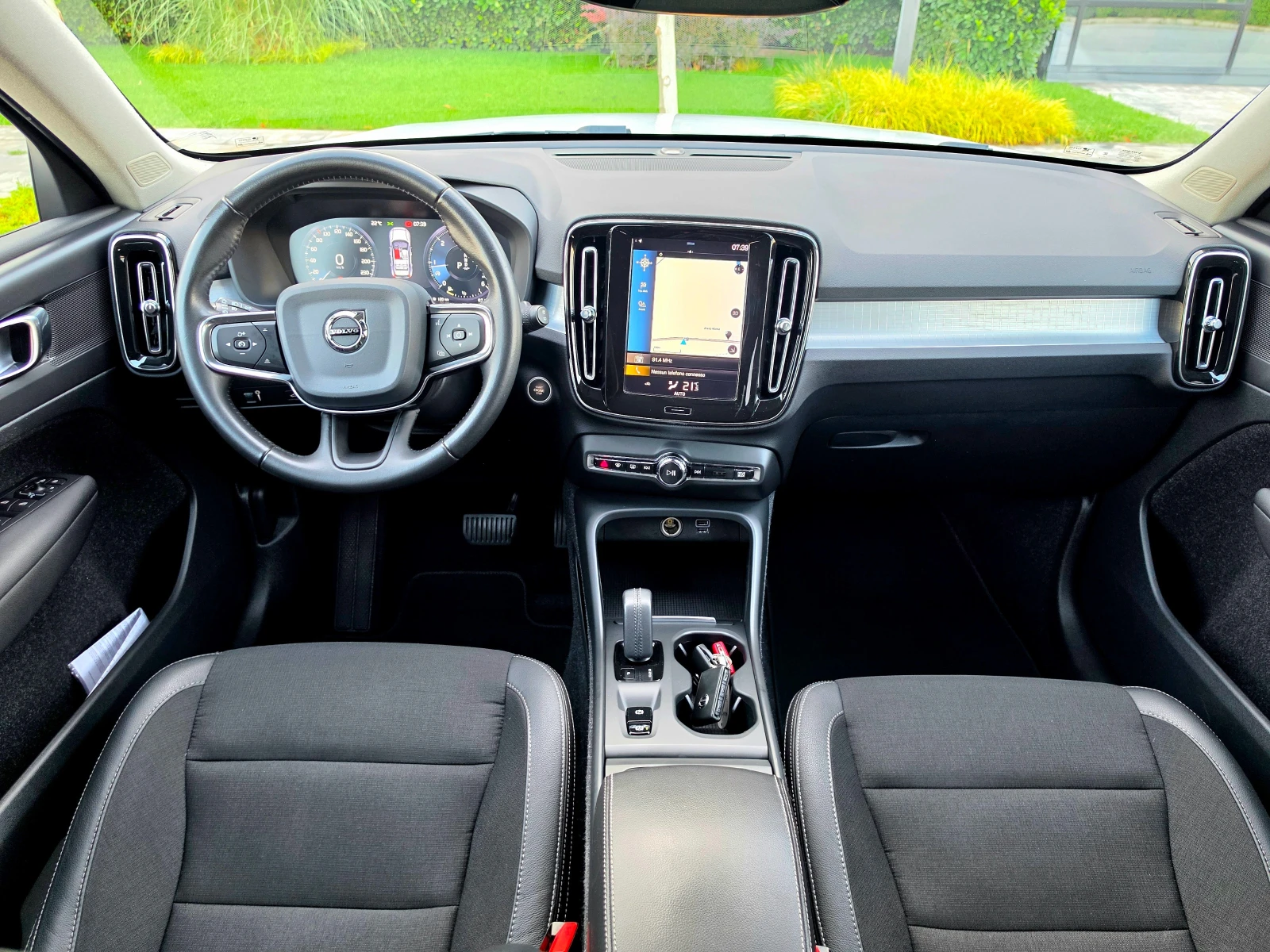 Volvo XC40 INSCRIPTION* DIGITAL* 150KC* D3* KOJA* KAMERA* , снимка 10 - Автомобили и джипове - 55805602