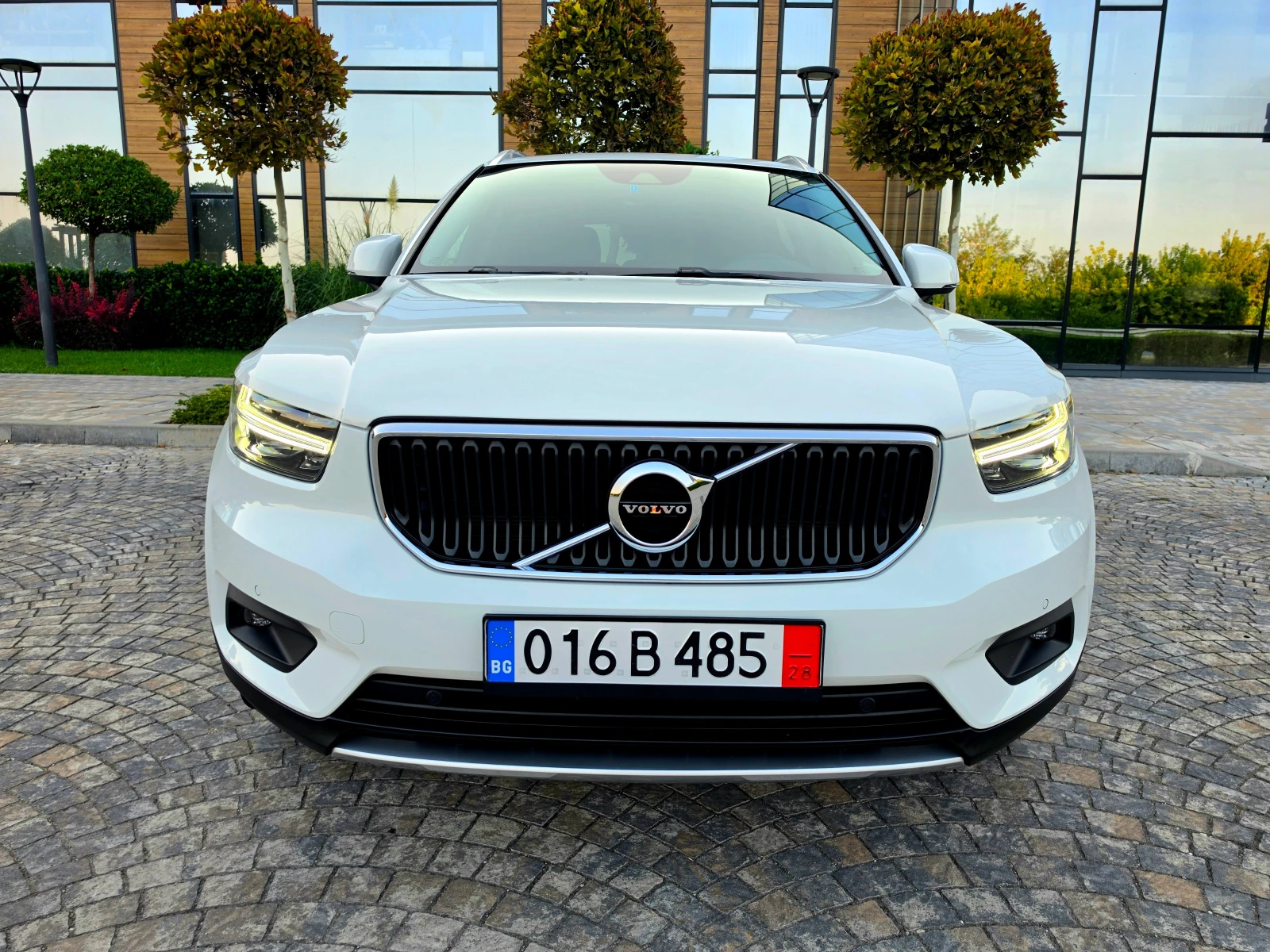 Volvo XC40 INSCRIPTION* DIGITAL* 150KC* D3* KOJA* KAMERA* , снимка 2 - Автомобили и джипове - 55805602