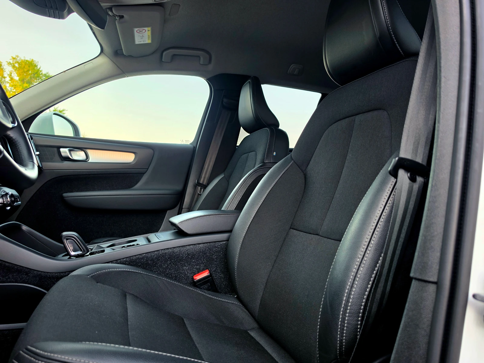 Volvo XC40 INSCRIPTION* DIGITAL* 150KC* D3* KOJA* KAMERA* , снимка 12 - Автомобили и джипове - 55805602