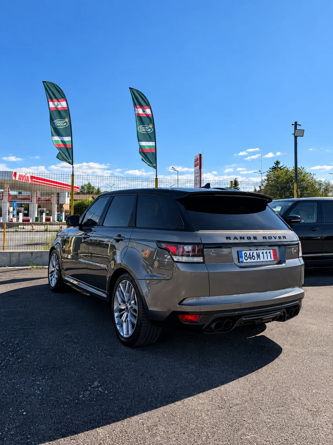 Land Rover Range Rover Sport ! SVR !, снимка 3 - Автомобили и джипове - 56047263